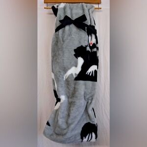NWT Dancing Wednesday Addams Family Faux Rabbit Fur Fleece Blanket Halloween